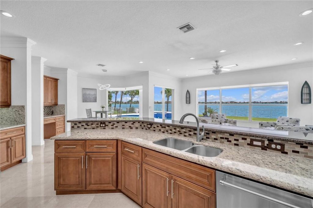 4707 SW 195th Terrace, Miramar, FL 33029 Photo