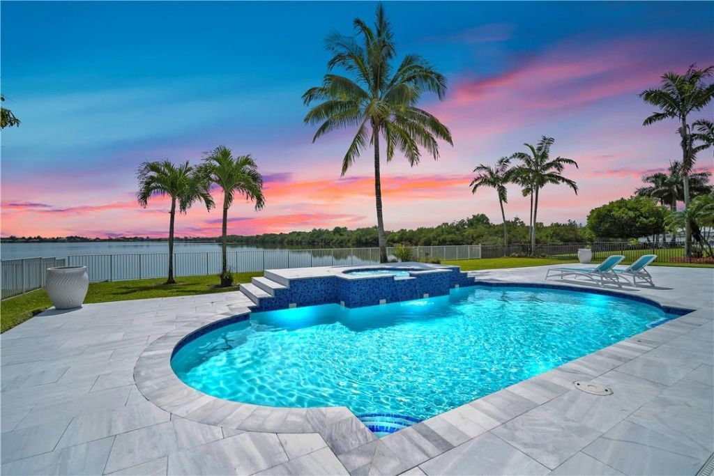 4707 SW 195th Terrace, Miramar, FL 33029 Photo