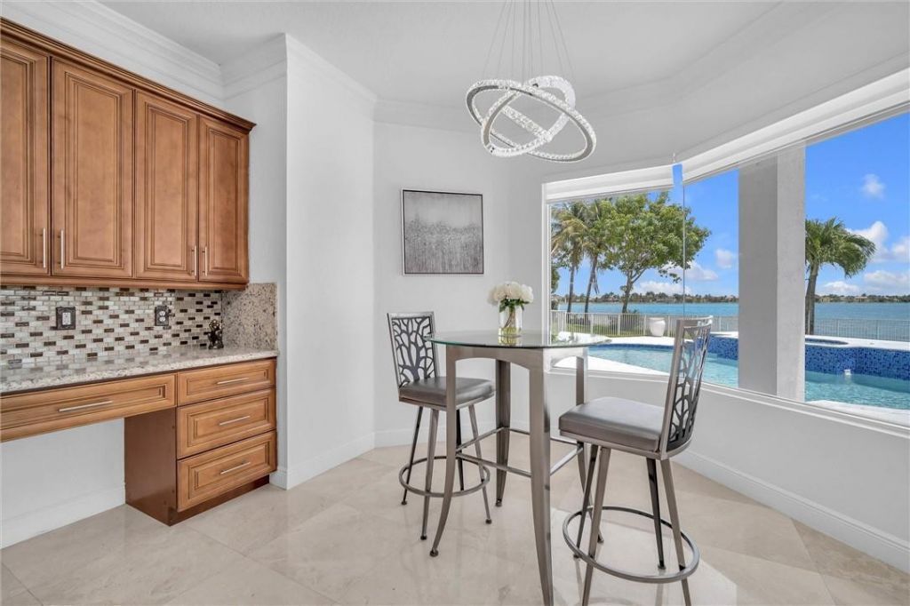 4707 SW 195th Terrace, Miramar, FL 33029 Photo