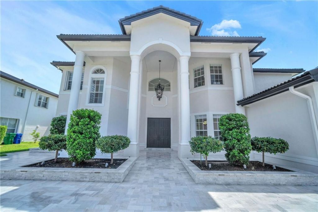 4707 SW 195th Terrace, Miramar, FL 33029 Photo