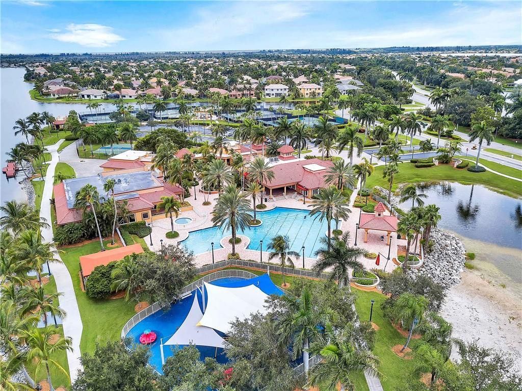 4707 SW 195th Terrace, Miramar, FL 33029 Photo