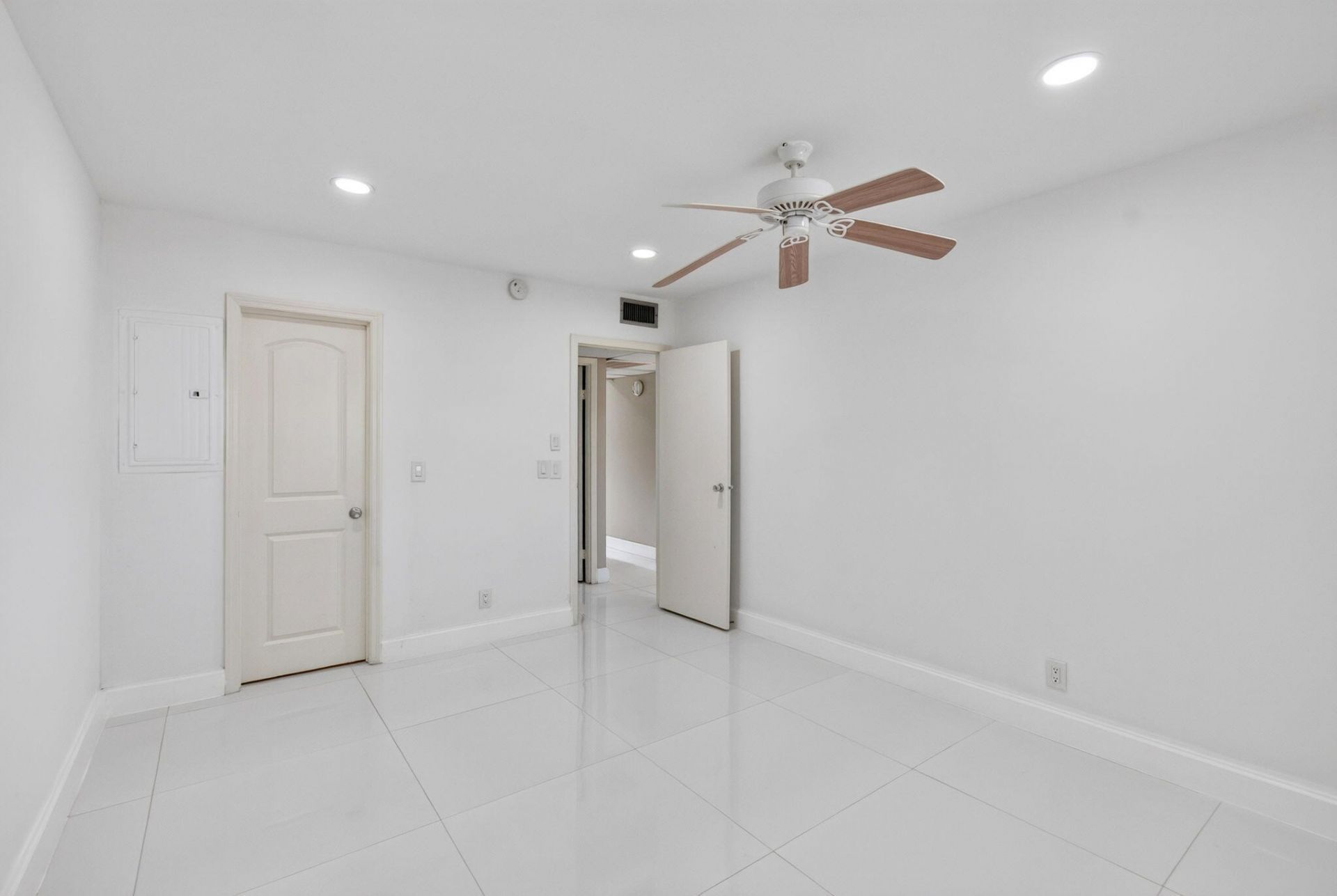 429 Flanders I, Delray Beach, FL 33484 Photo