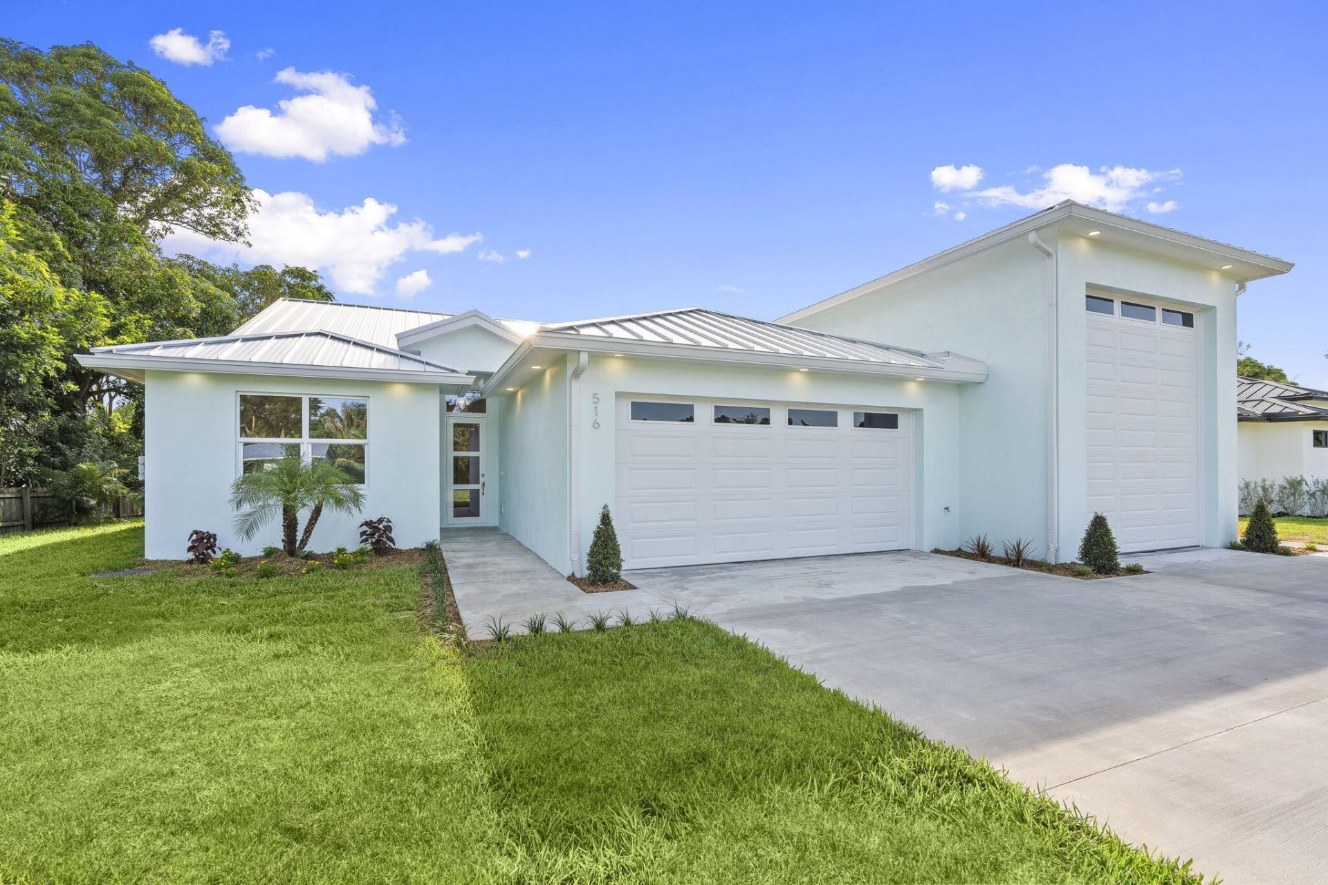 516 SE Alamanda Way, Stuart, FL 34996 Photo