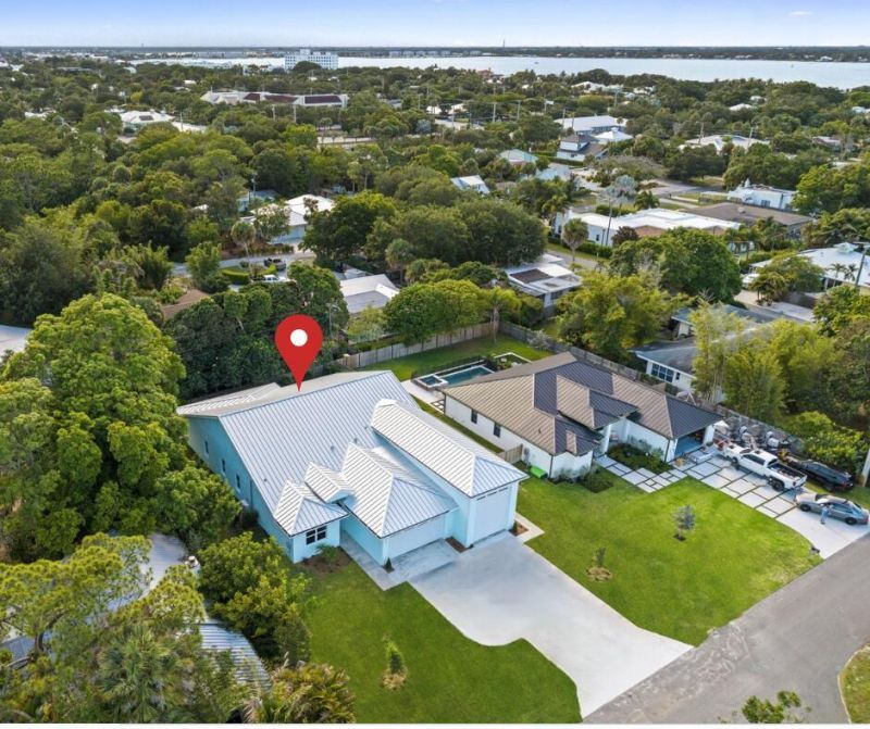 516 SE Alamanda Way, Stuart, FL 34996 Photo
