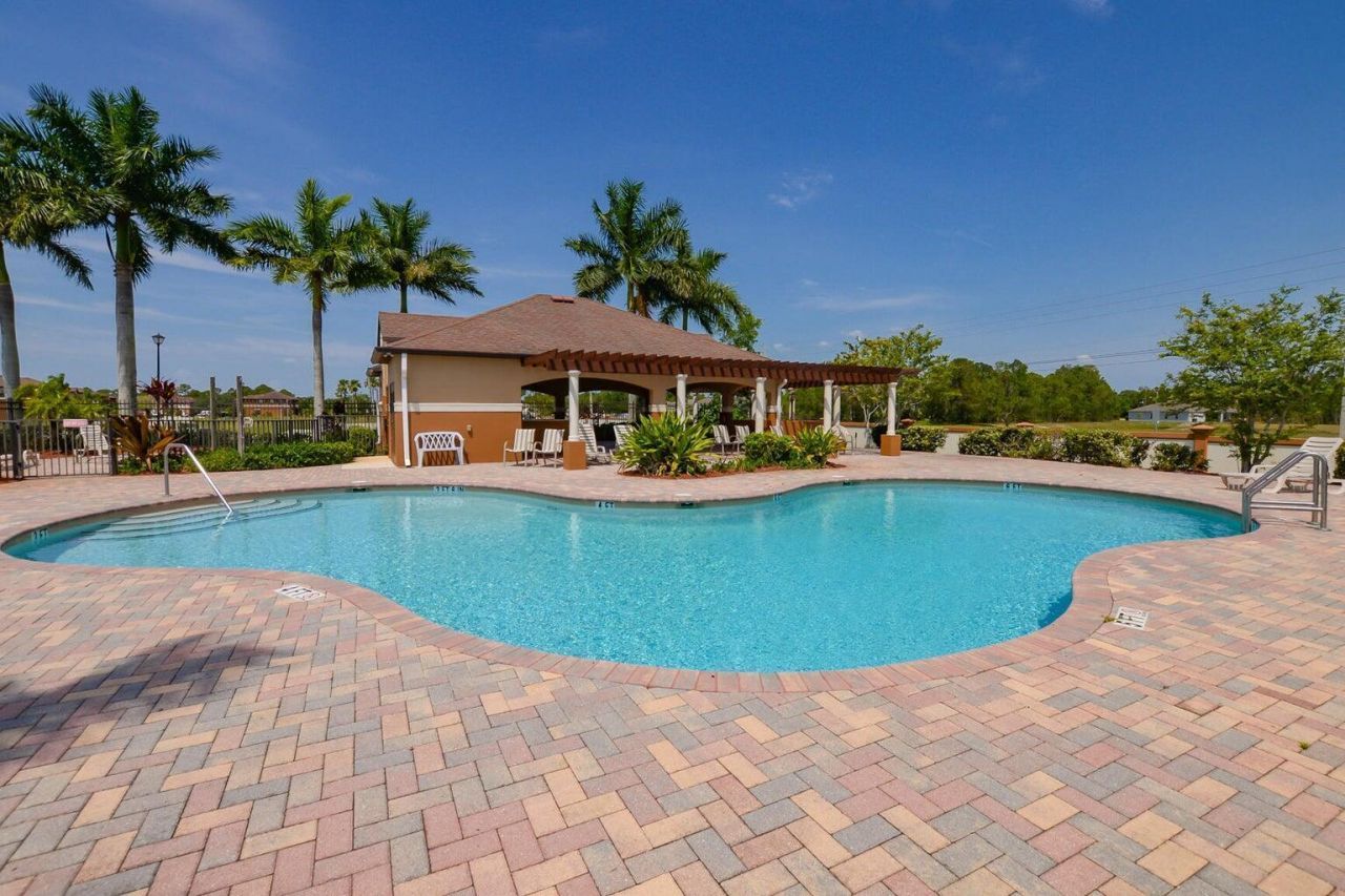 5021 NW Coventry Circle, Port Saint Lucie, FL 34986 Photo