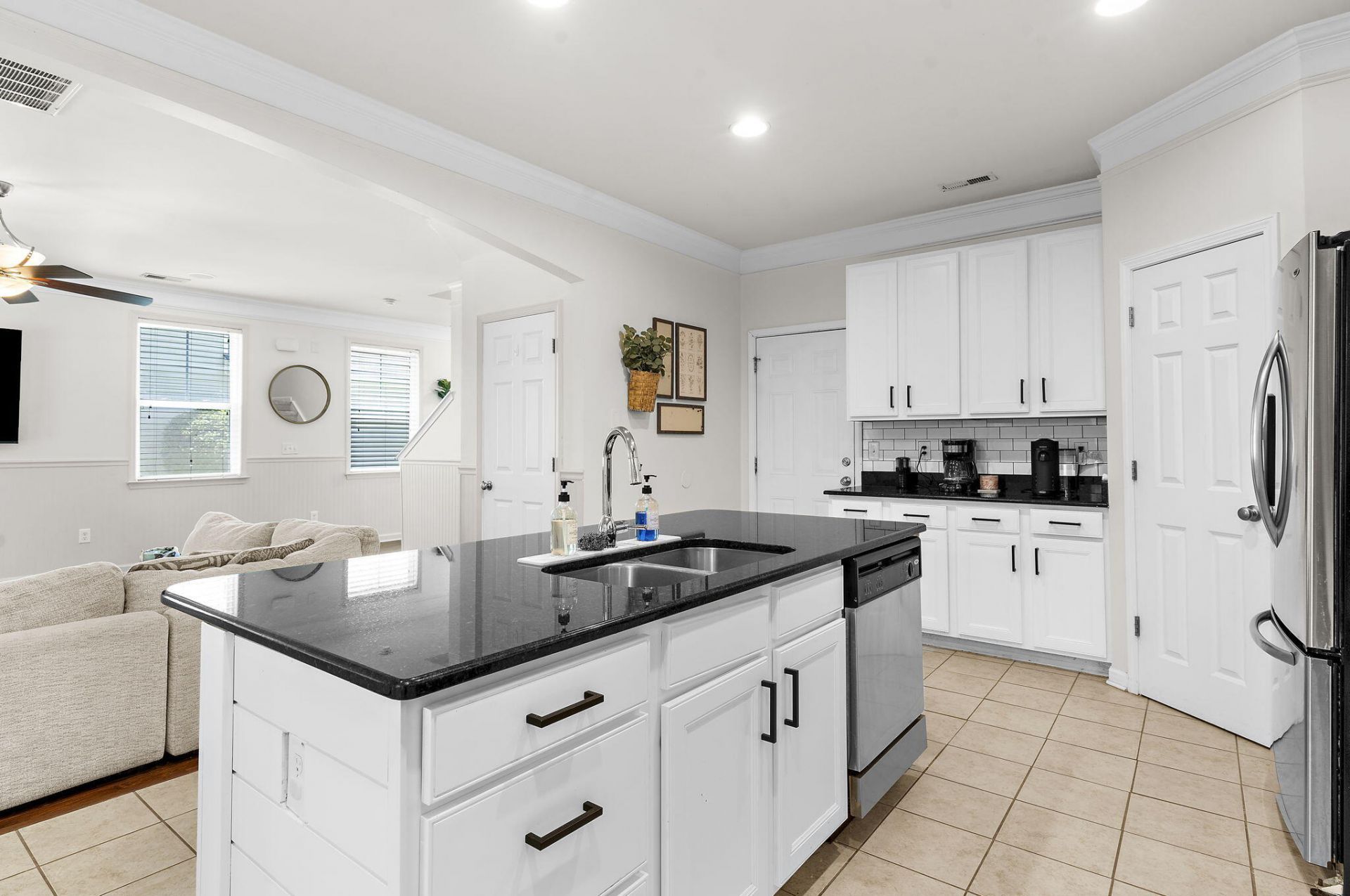 237 Oglethorpe Circle Photo 13