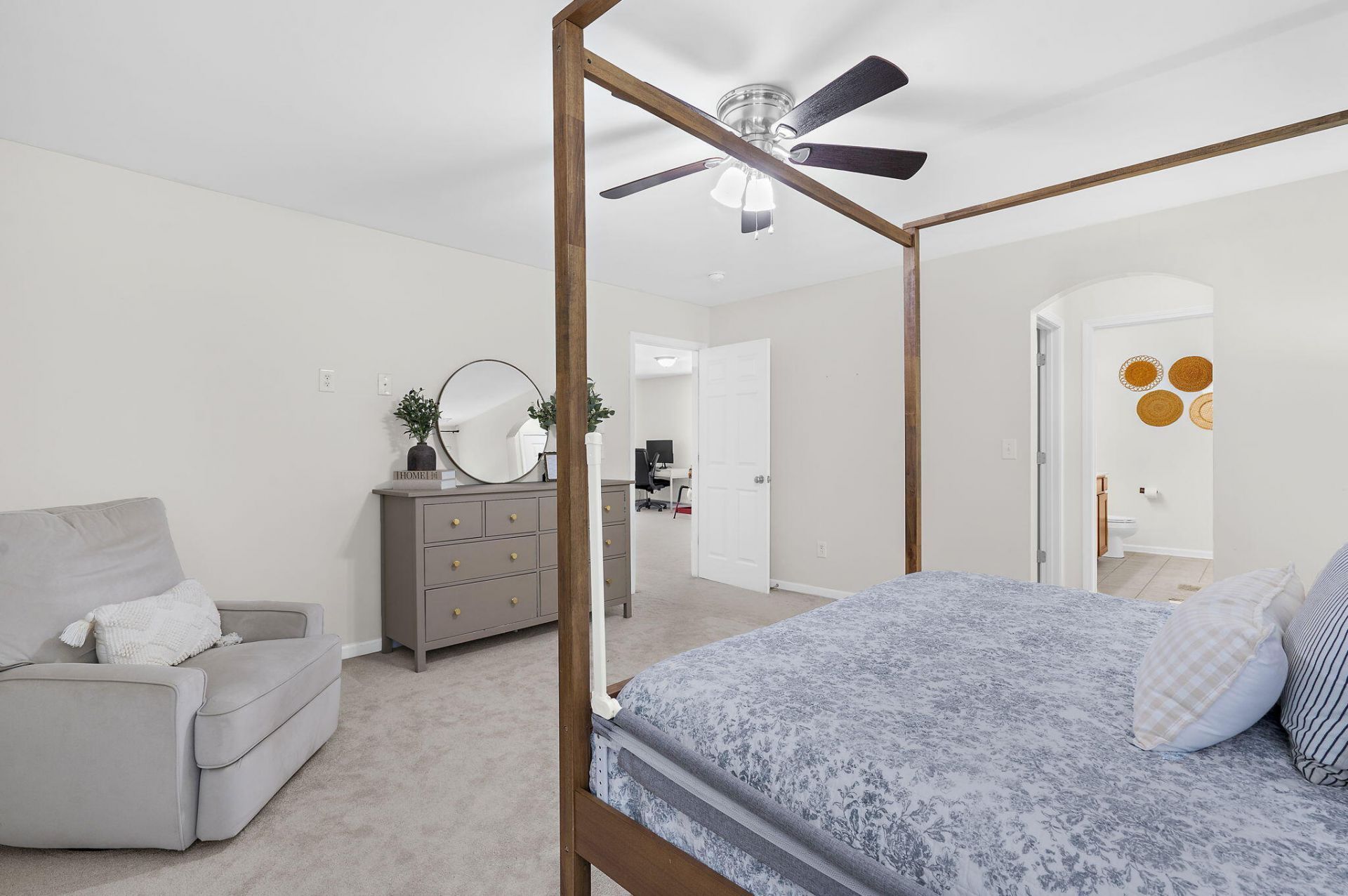 237 Oglethorpe Circle Photo 17