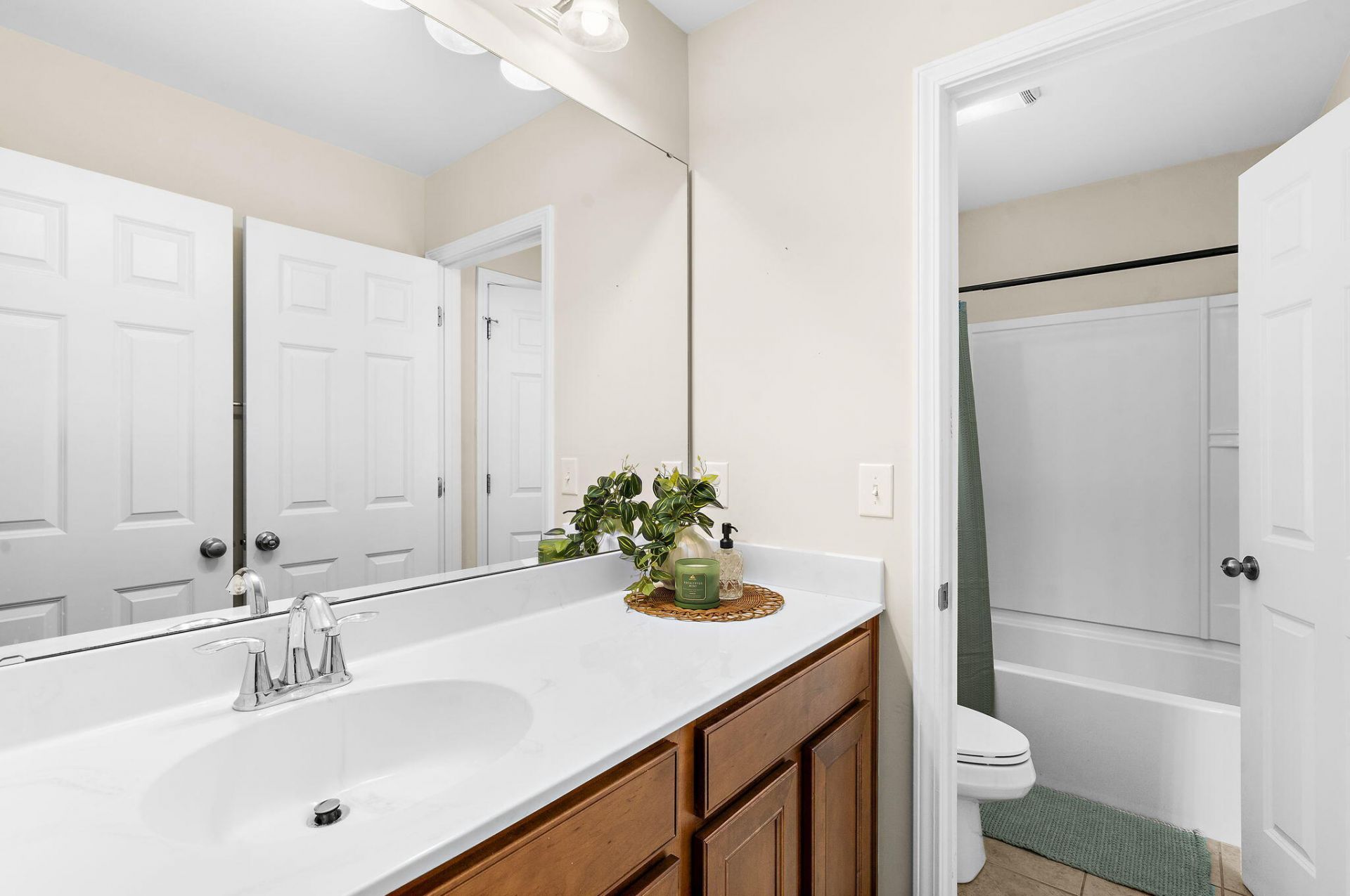 237 Oglethorpe Circle Photo 22