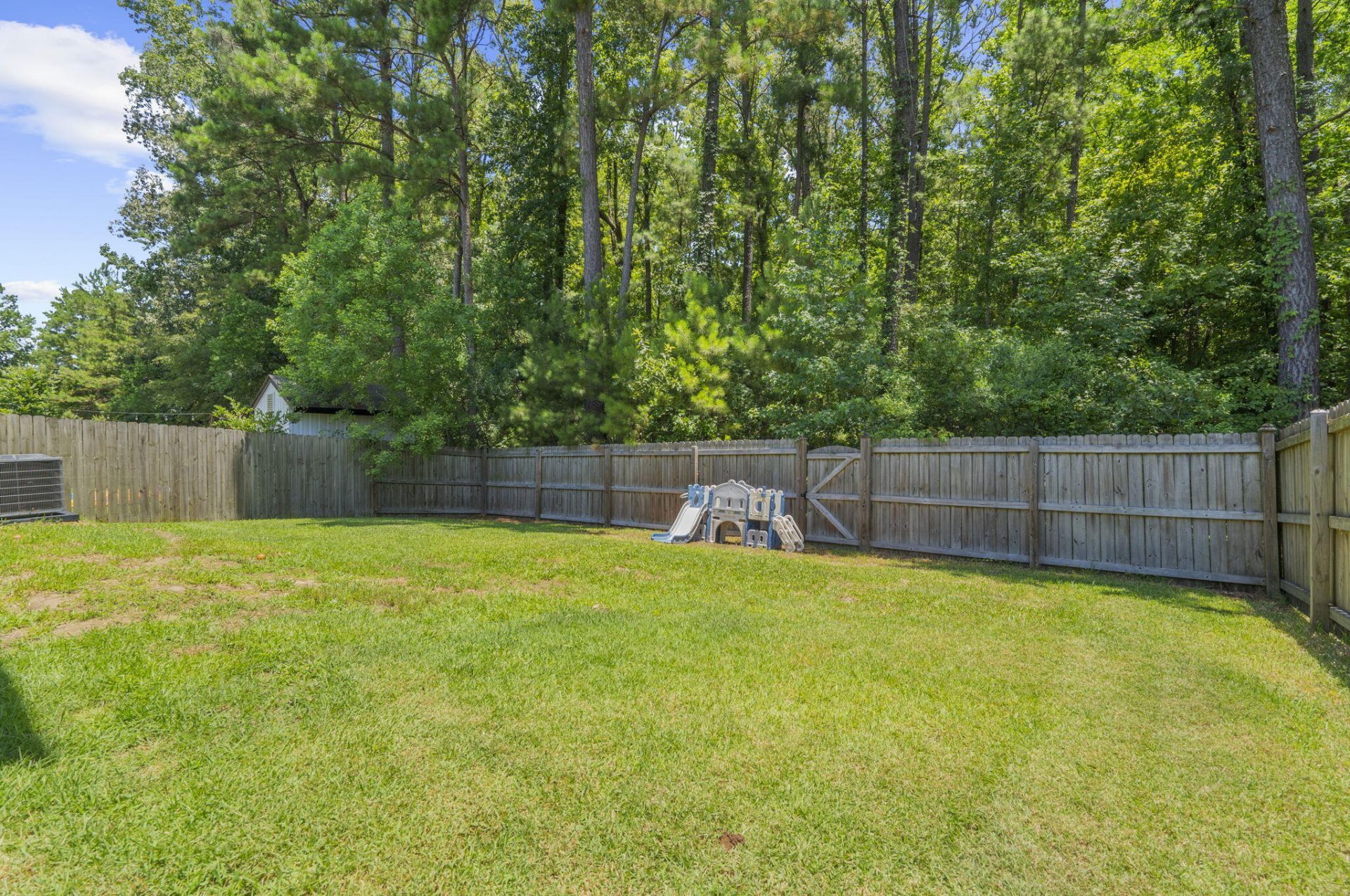 237 Oglethorpe Circle Photo 31