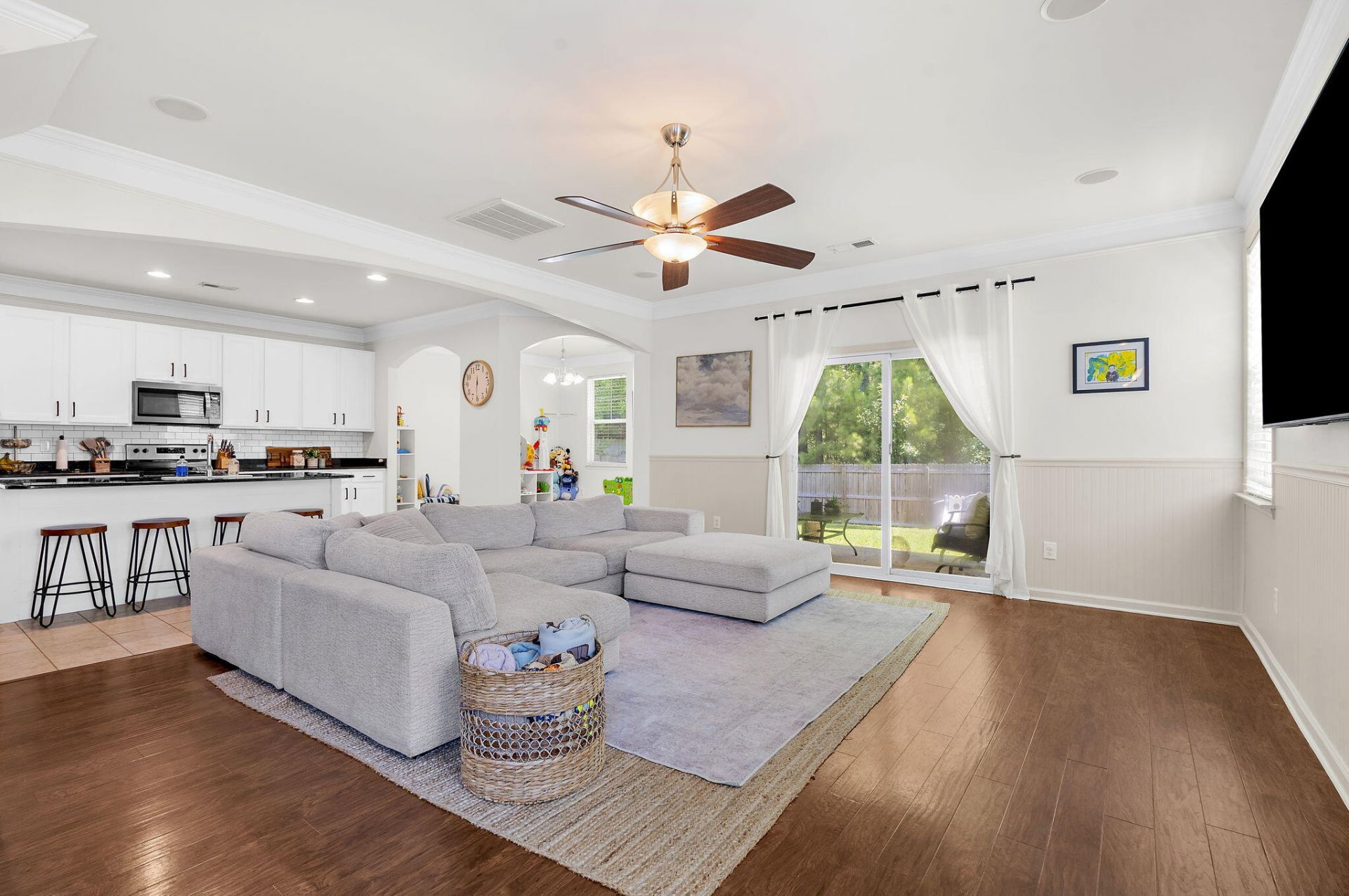 237 Oglethorpe Circle Photo 4