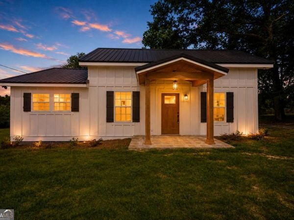 203 Main Street SE, Toomsboro, GA 31090