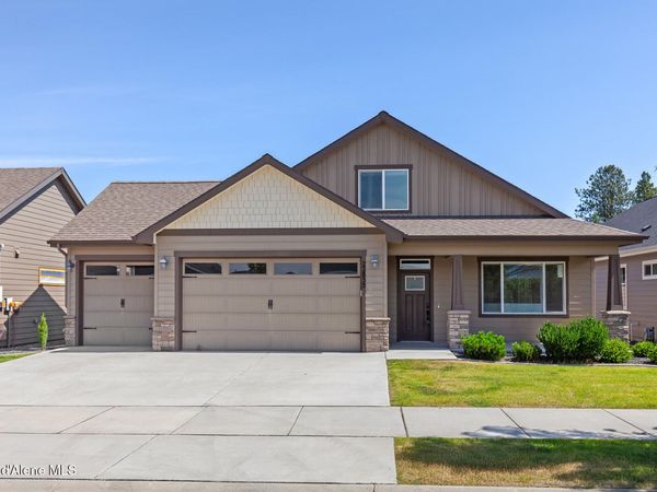 22835 E Edgewater Ln, Liberty Lake, WA 99019