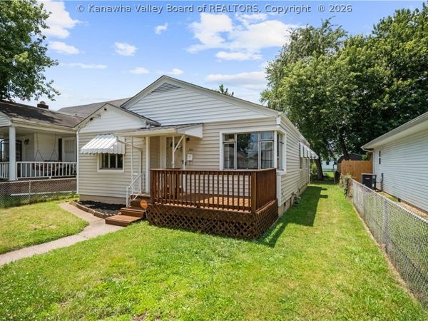 153 4th Street, Dunbar, WV 25064