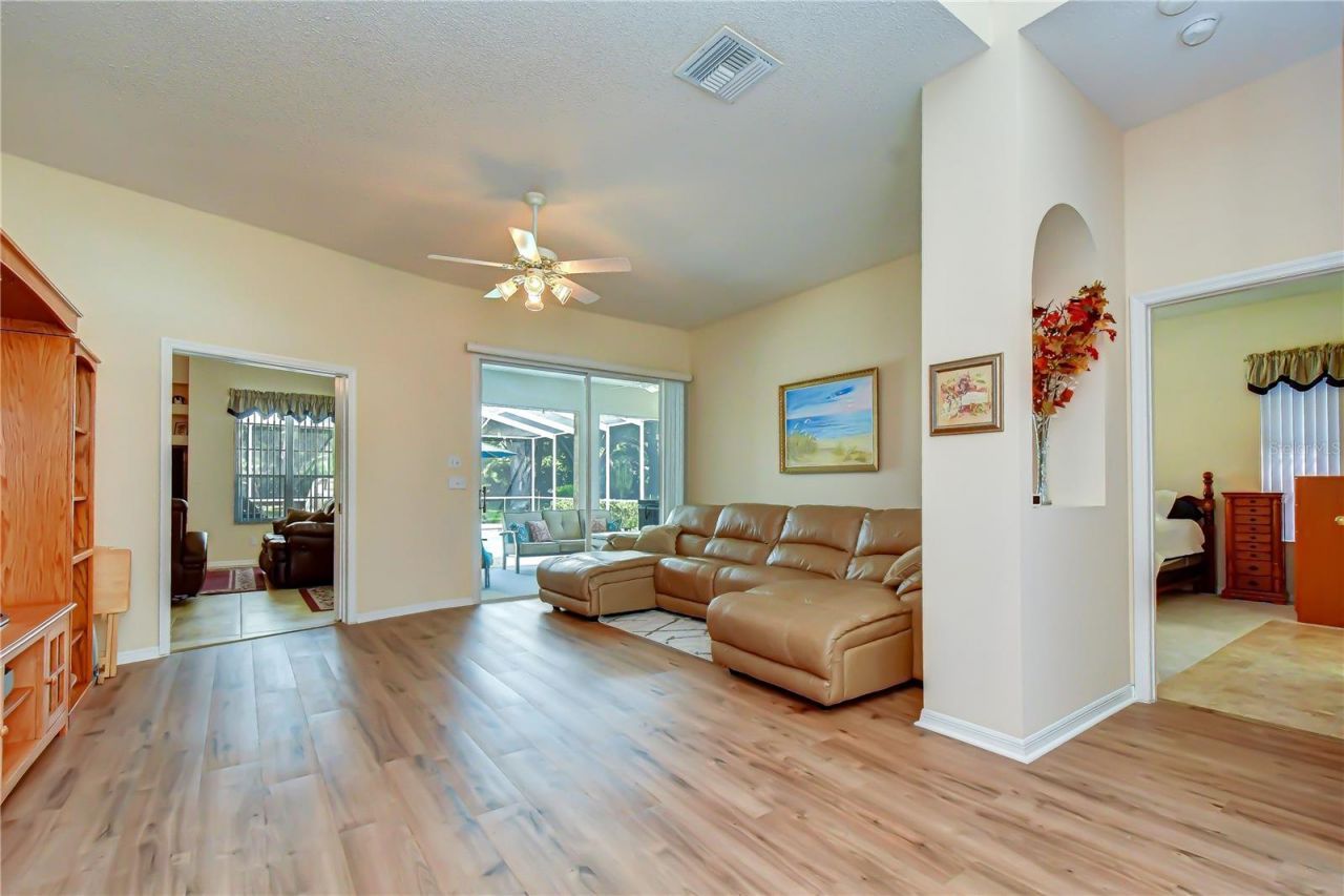 4916 Willow Ridge Terrace, Valrico, FL 33596 Photo