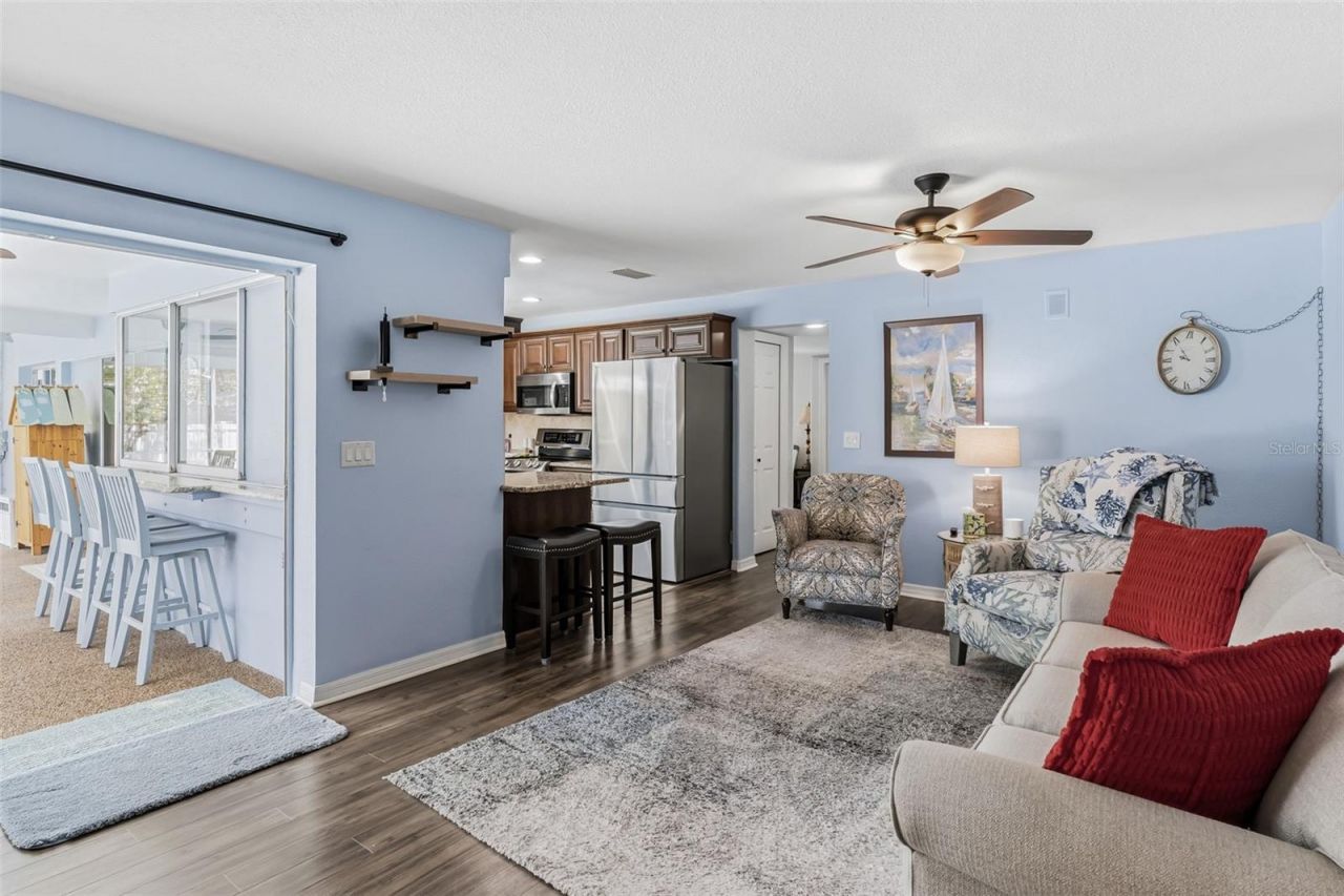 14570 Tanglewood Drive , Largo, FL 33774 Photo