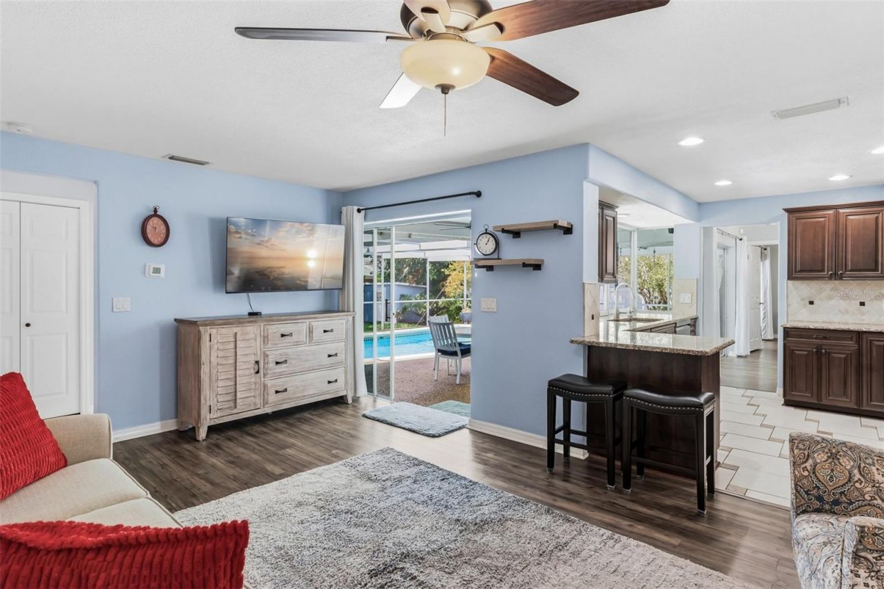 14570 Tanglewood Drive , Largo, FL 33774 Photo