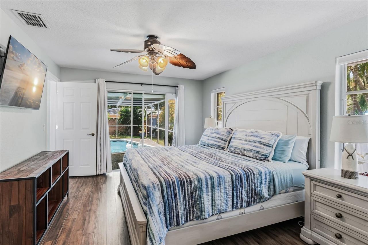 14570 Tanglewood Drive , Largo, FL 33774 Photo