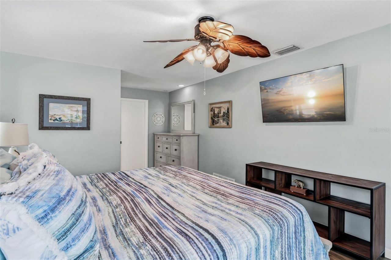 14570 Tanglewood Drive , Largo, FL 33774 Photo
