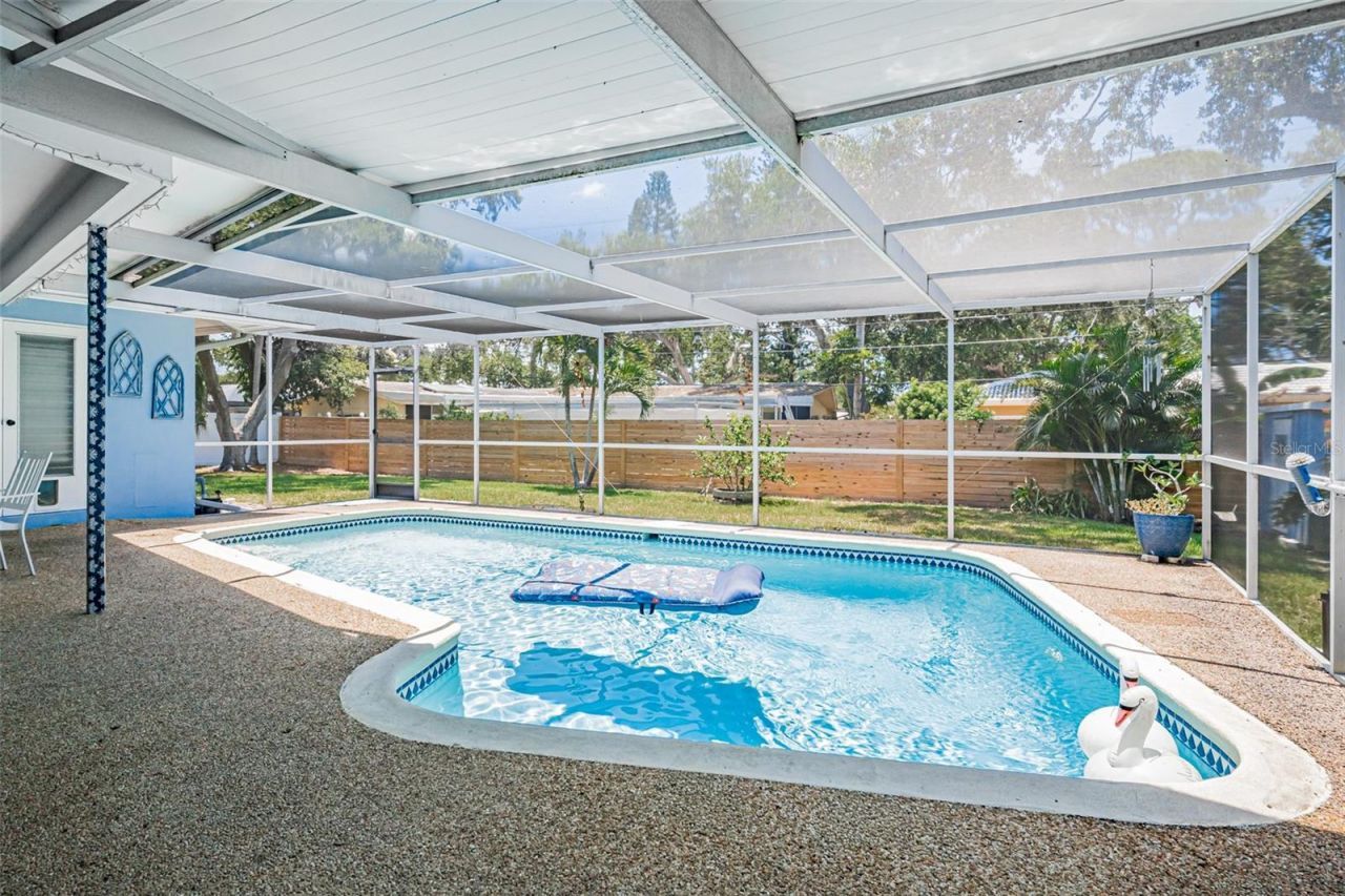 14570 Tanglewood Drive , Largo, FL 33774 Photo