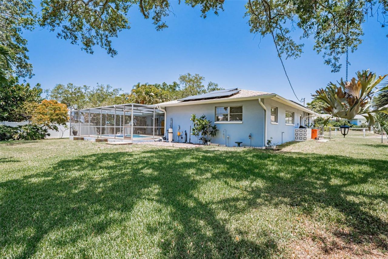 14570 Tanglewood Drive , Largo, FL 33774 Photo