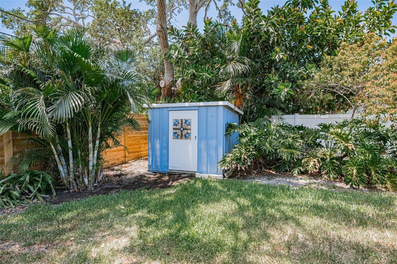 14570 Tanglewood Drive , Largo, FL 33774 Photo