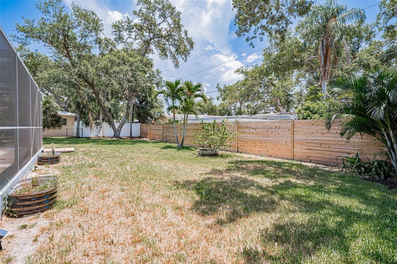 14570 Tanglewood Drive , Largo, FL 33774 Photo