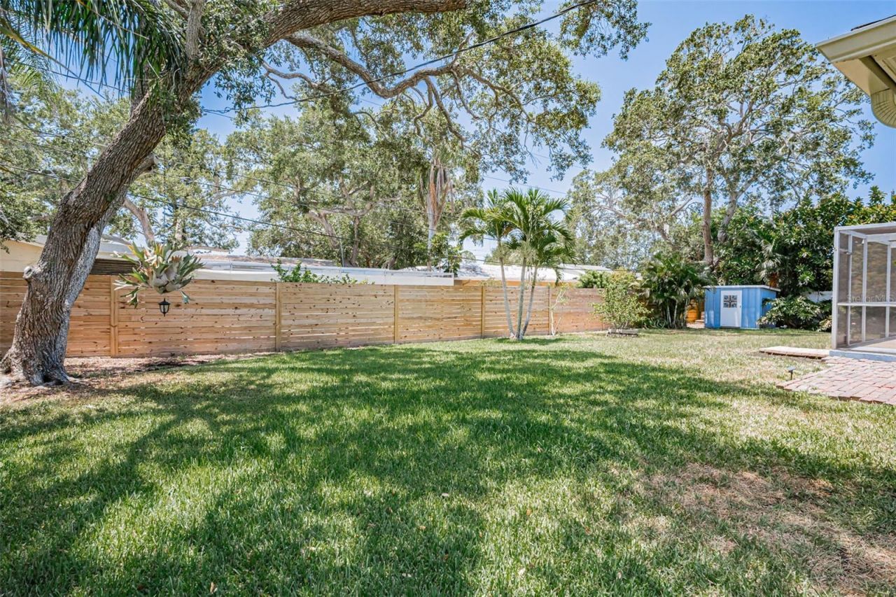 14570 Tanglewood Drive , Largo, FL 33774 Photo