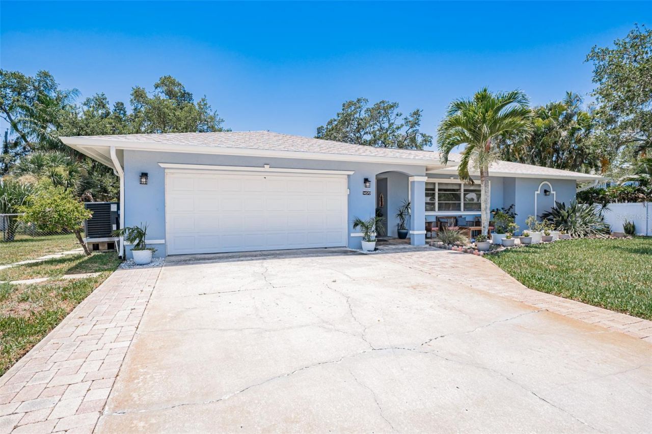 14570 Tanglewood Drive , Largo, FL 33774 Photo