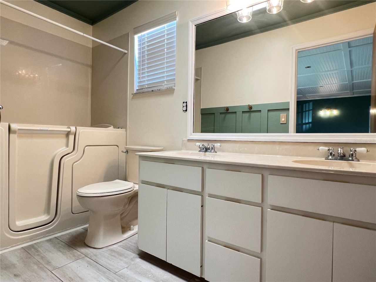 530 Minnow Court , Kenansville, FL 34739 Photo