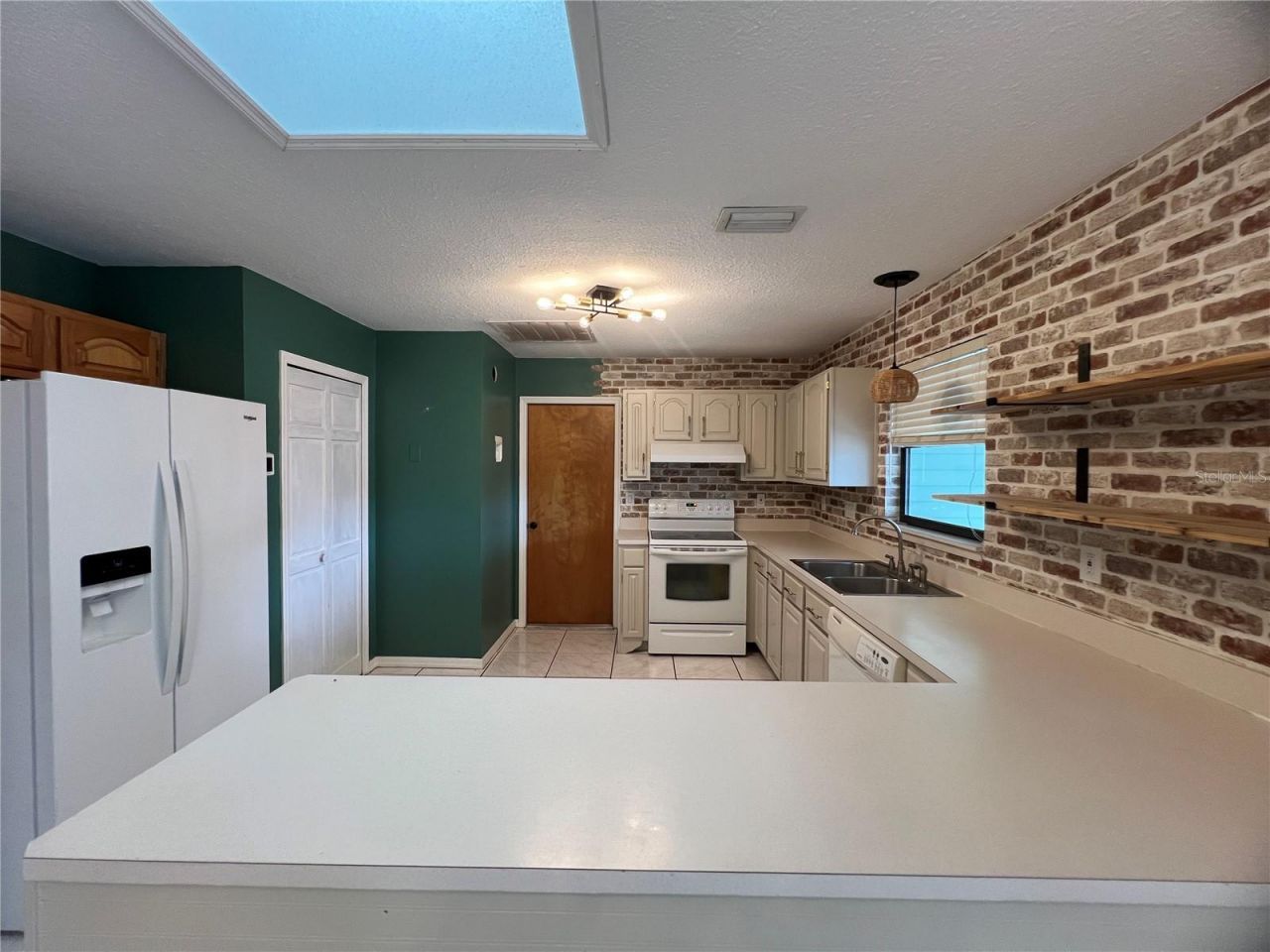 530 Minnow Court , Kenansville, FL 34739 Photo