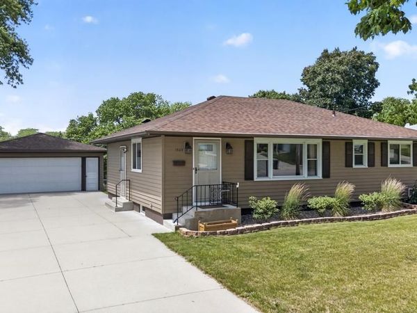 1525 11th Avenue NE, Rochester, MN 55906