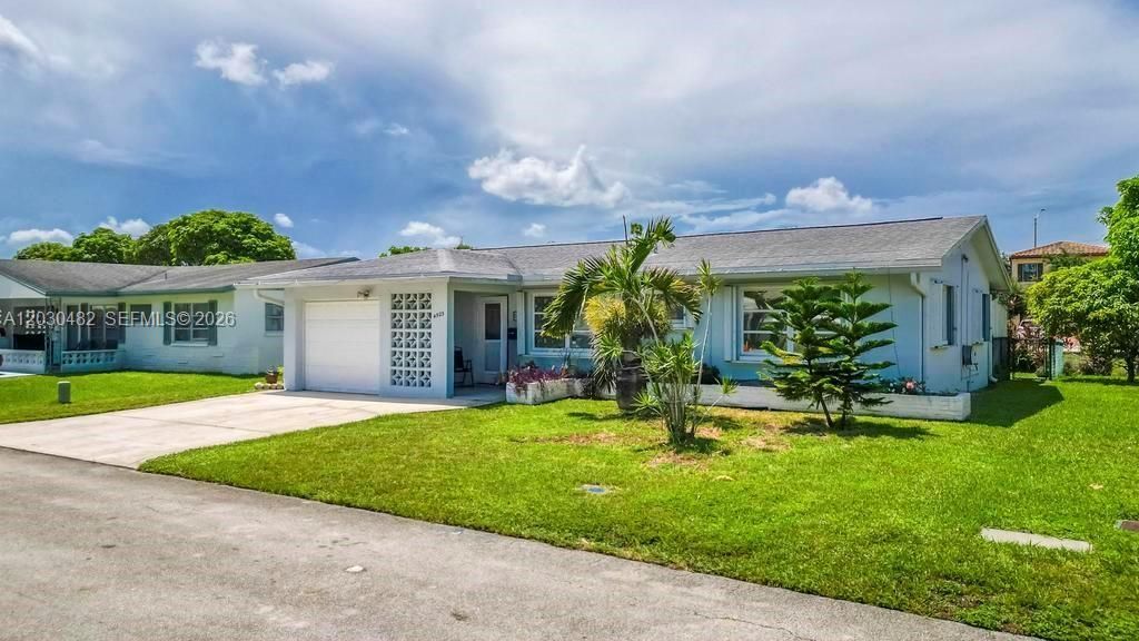4923 NW 55th Ct, Tamarac, FL 33319 Photo