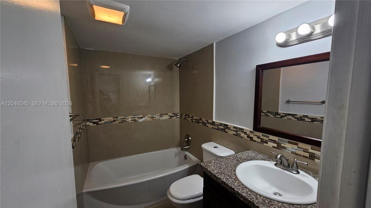 14311 N Kendall Dr , Unit 407A, Miami, FL 33186 Photo