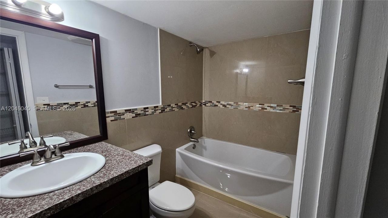 14311 N Kendall Dr , Unit 407A, Miami, FL 33186 Photo