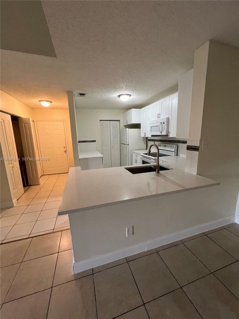 11277 W Atlantic Blvd , Unit 302, Coral Springs, FL 33071 Photo