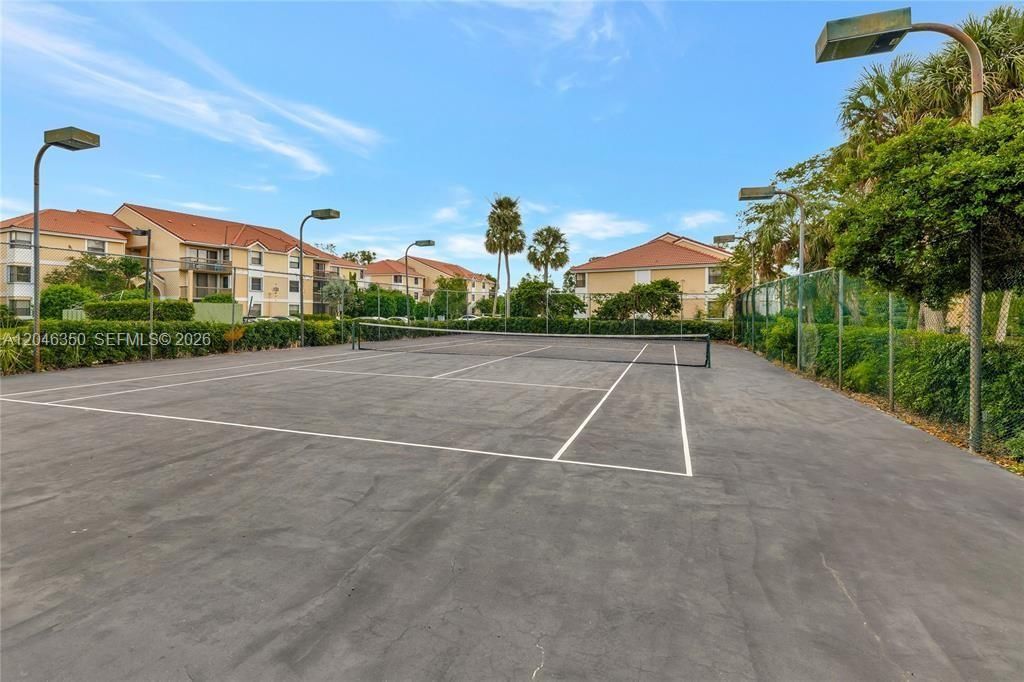 5761 Riverside Dr , Unit 304B4, Coral Springs, FL 33067 Photo