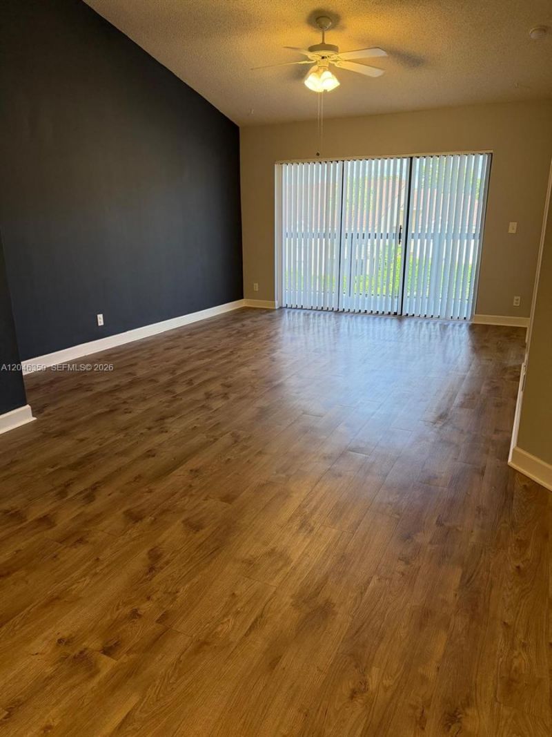 5761 Riverside Dr , Unit 304B4, Coral Springs, FL 33067 Photo