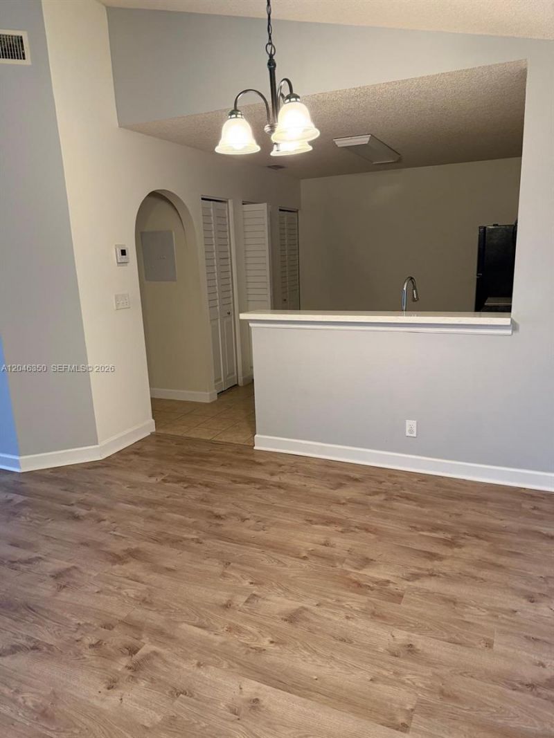 5761 Riverside Dr , Unit 304B4, Coral Springs, FL 33067 Photo