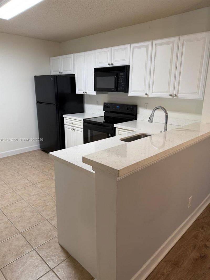 5761 Riverside Dr , Unit 304B4, Coral Springs, FL 33067 Photo