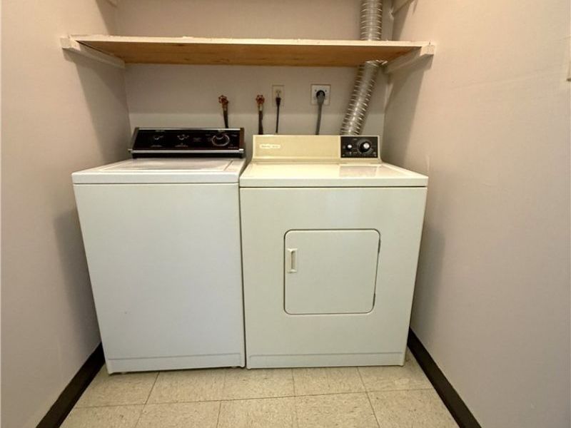 16370 Heather Lane, Unit 303, Middleburg Heights, OH 44130 Photo 10