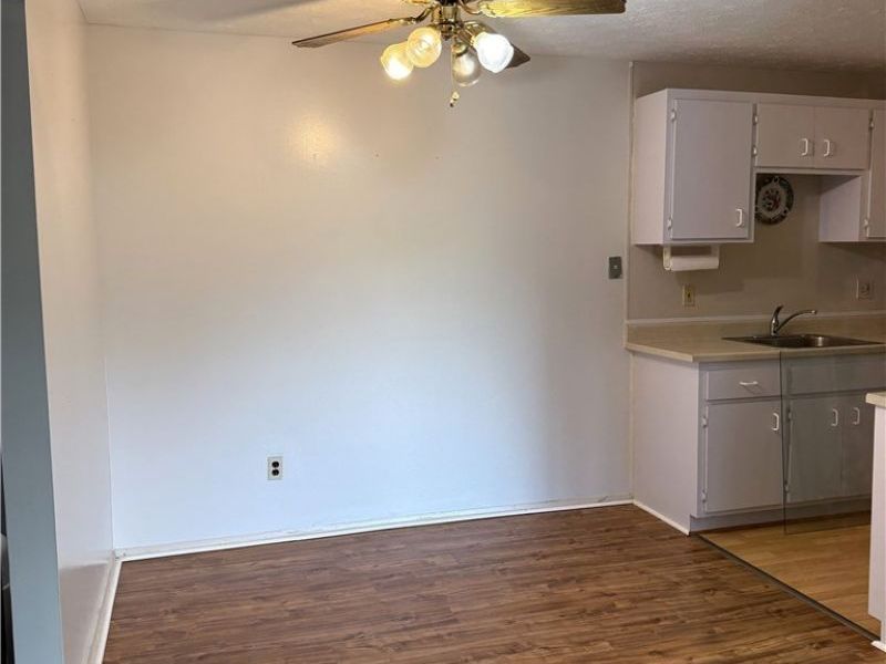 16370 Heather Lane, Unit 303, Middleburg Heights, OH 44130 Photo 7