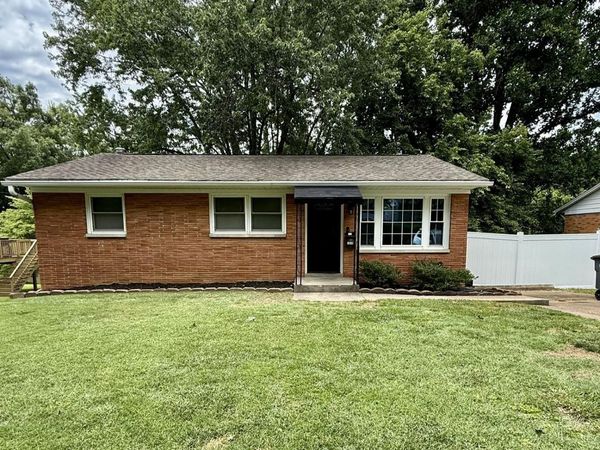1316 Genesta Drive, Evansville, IN 47720