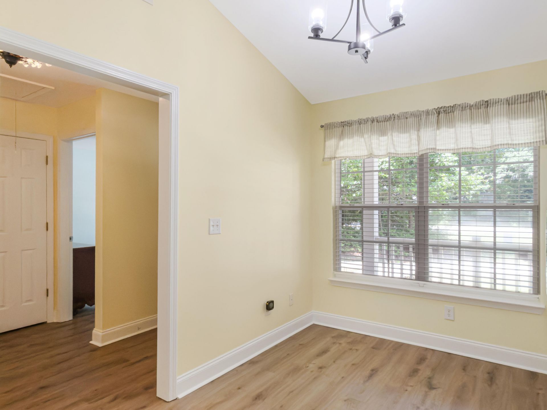 3271 Walter Drive Photo 24