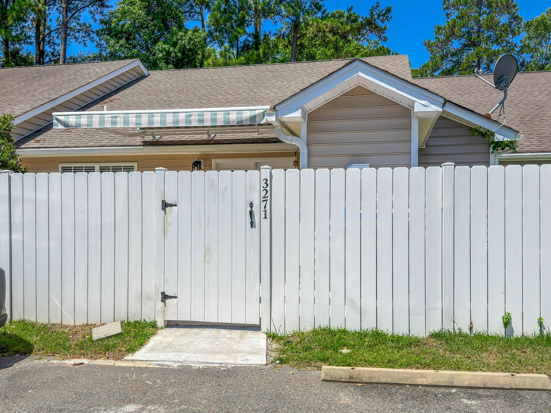 3271 Walter Drive Photo 5