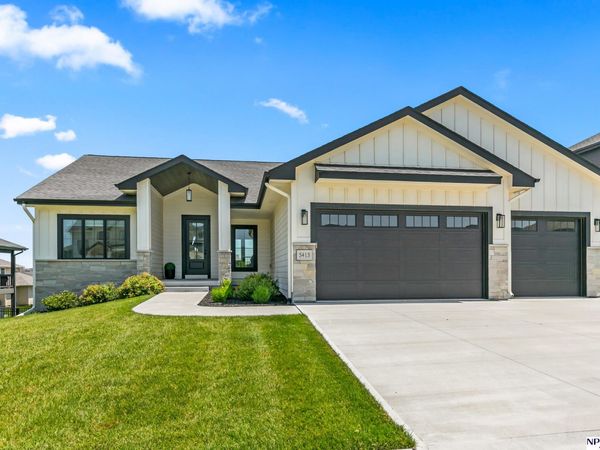 5413 N 206 Street, Elkhorn, NE 68022