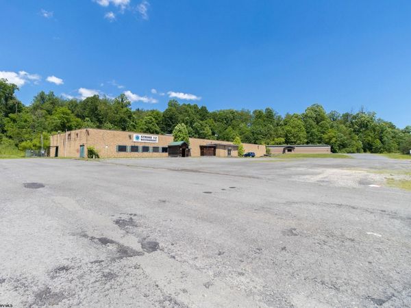 743 Thornton , Grafton, WV 26354