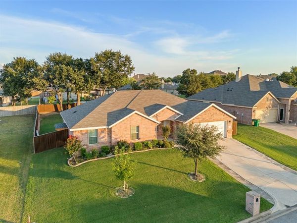 3733 Cecelia Lane , Forest Hill, TX 76140