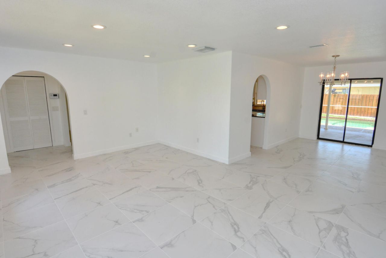 943 SE Browning Avenue, Port Saint Lucie, FL 34983 Photo