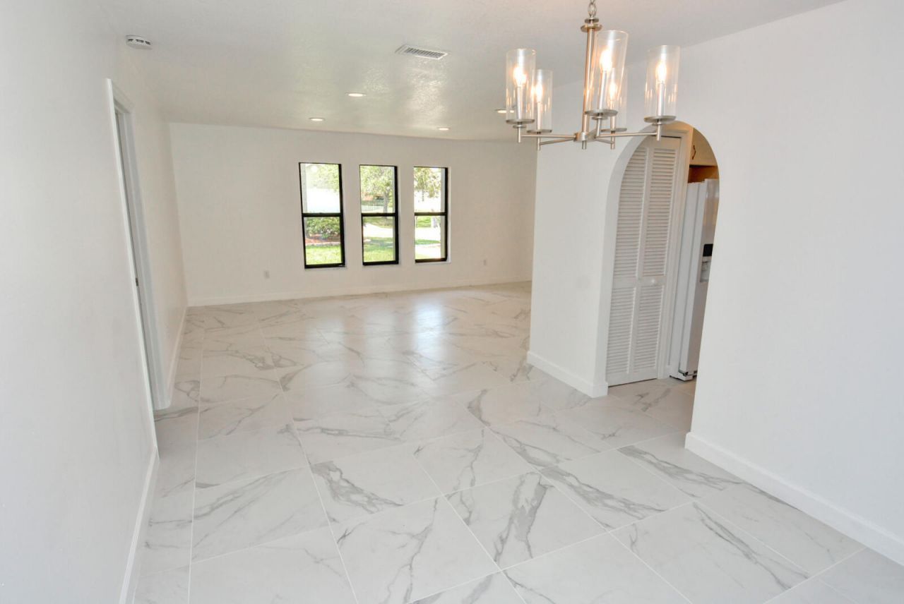 943 SE Browning Avenue, Port Saint Lucie, FL 34983 Photo