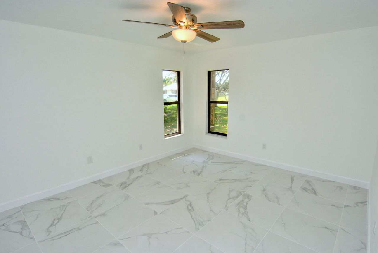 943 SE Browning Avenue, Port Saint Lucie, FL 34983 Photo